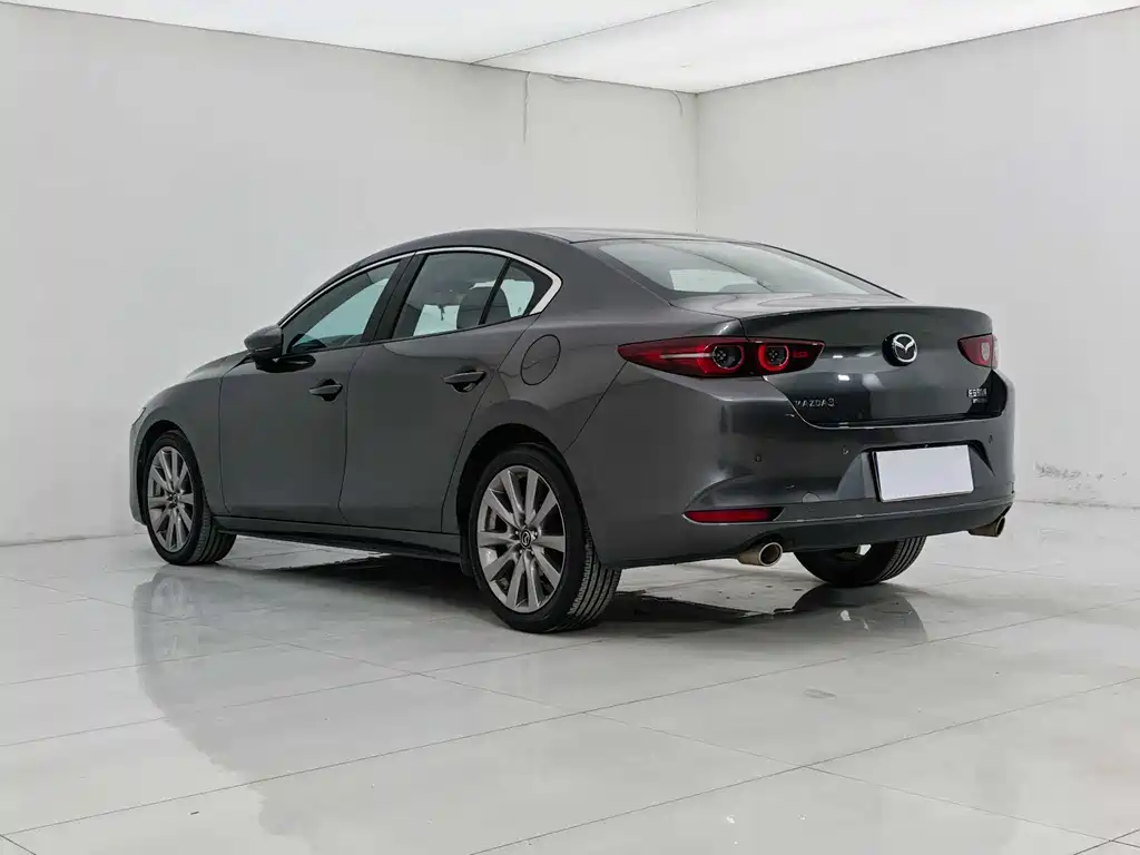 Mazda Mazda3 3 2022 2.0L AT