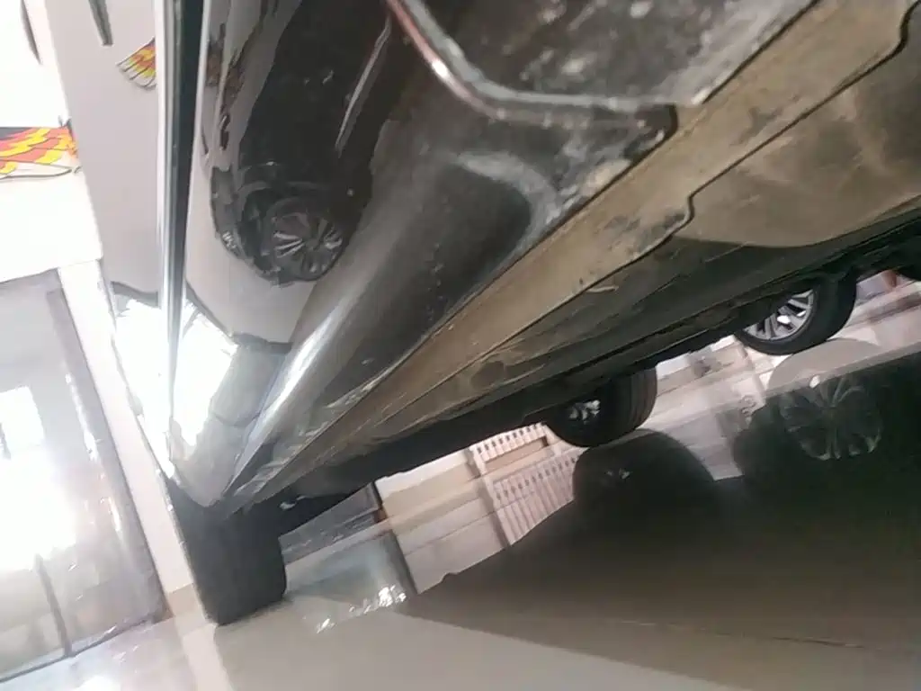Buick Envision Plus — миниатюра 21