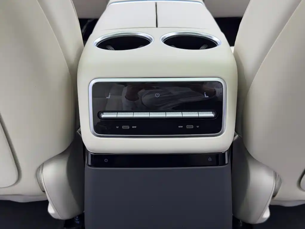 Li Auto Li L9 — миниатюра 16