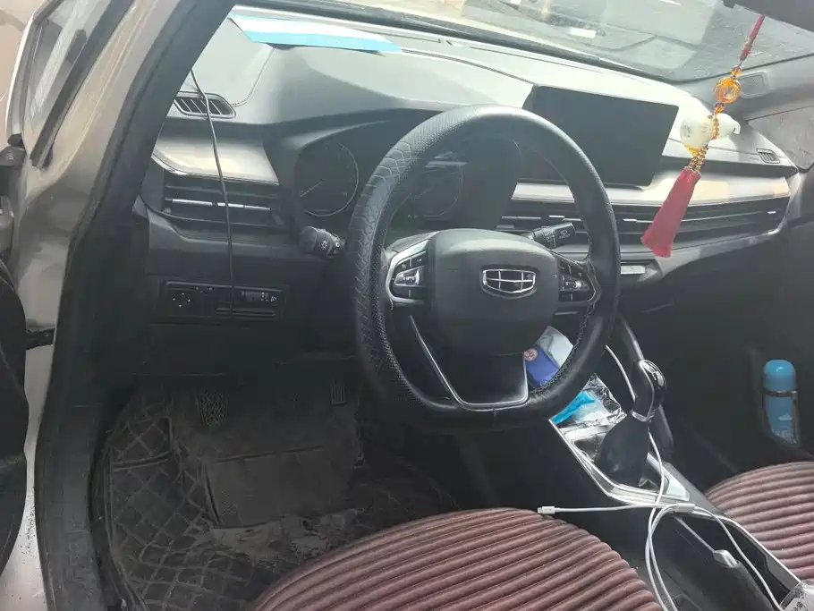 Geely Vision X3 — миниатюра 12
