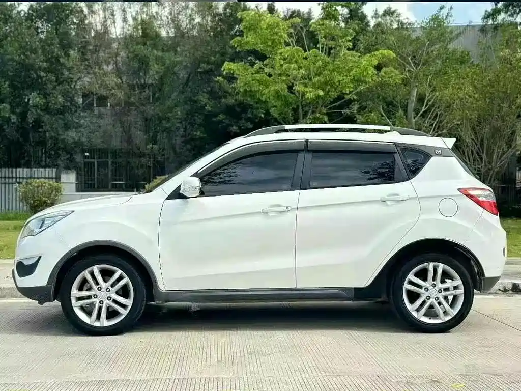 CHANGAN CS35