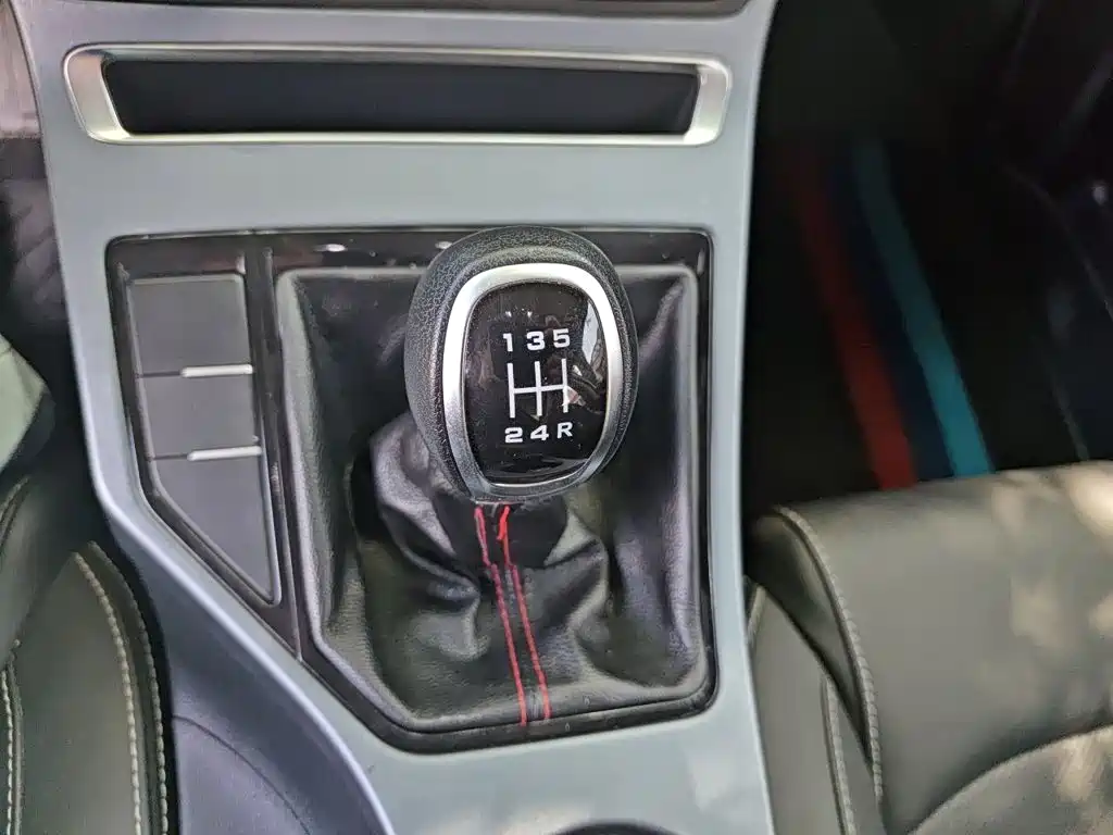 Geely Emgrand — миниатюра 10