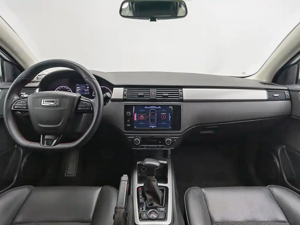 Qoros Qoros 3 — миниатюра 5
