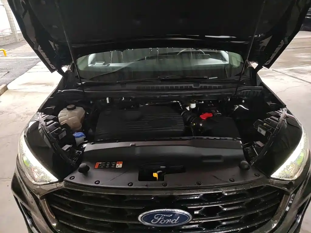 Ford Edge — миниатюра 20