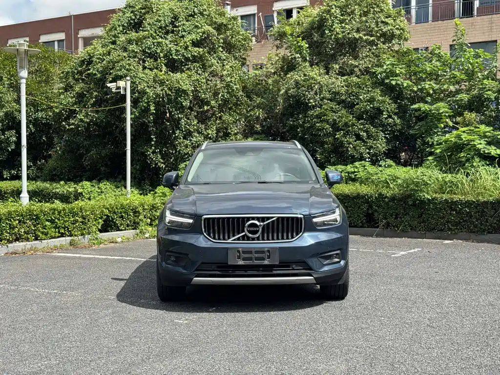 Volvo XC40 — миниатюра 2