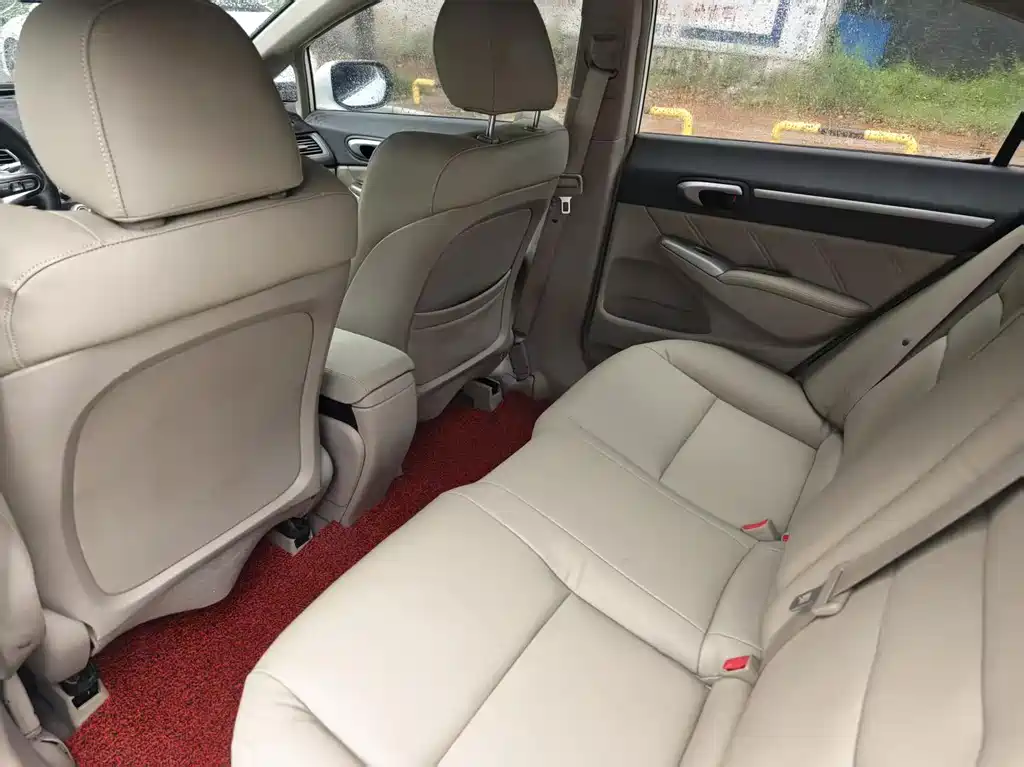 Honda Civic — миниатюра 6