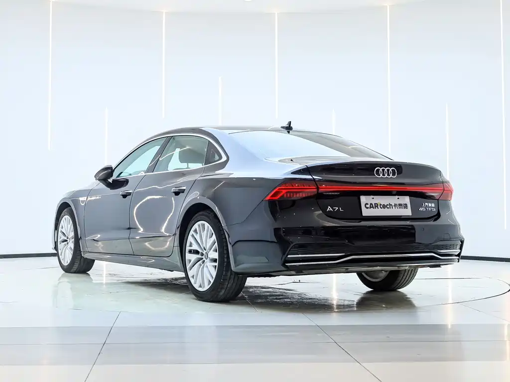 Audi A7L 2024 45TFSI S-line
