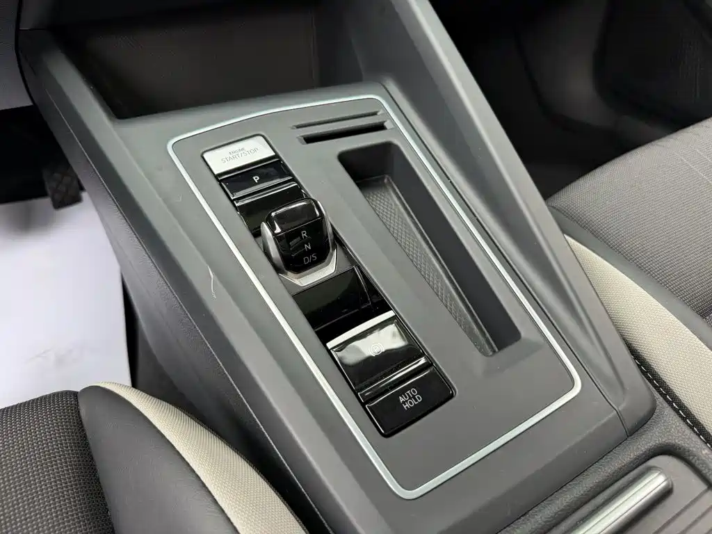 Volkswagen Golf — миниатюра 9