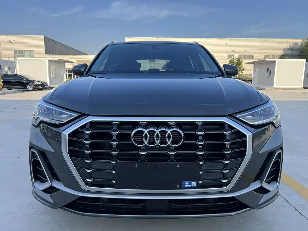 Audi Q3 — миниатюра 2