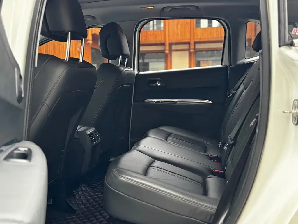 Peugeot 3008 — миниатюра 12