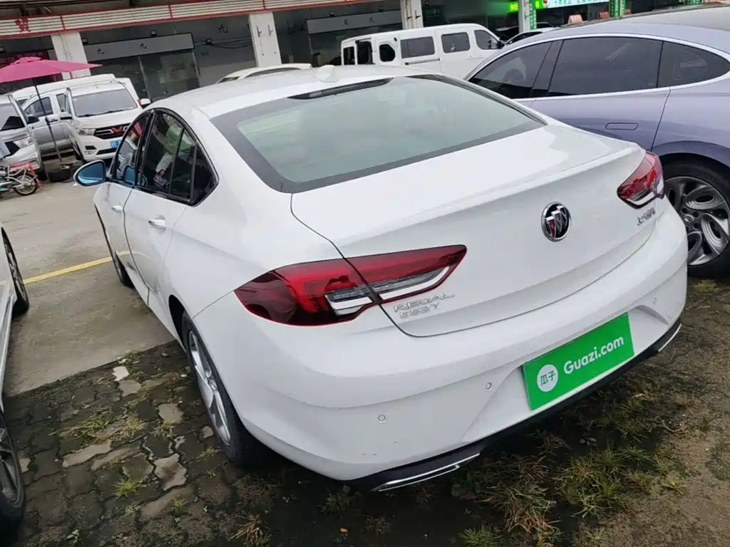 Buick Regal — миниатюра 5
