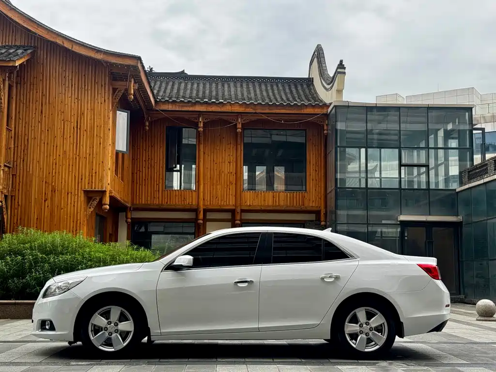 Chevrolet Malibu — миниатюра 4
