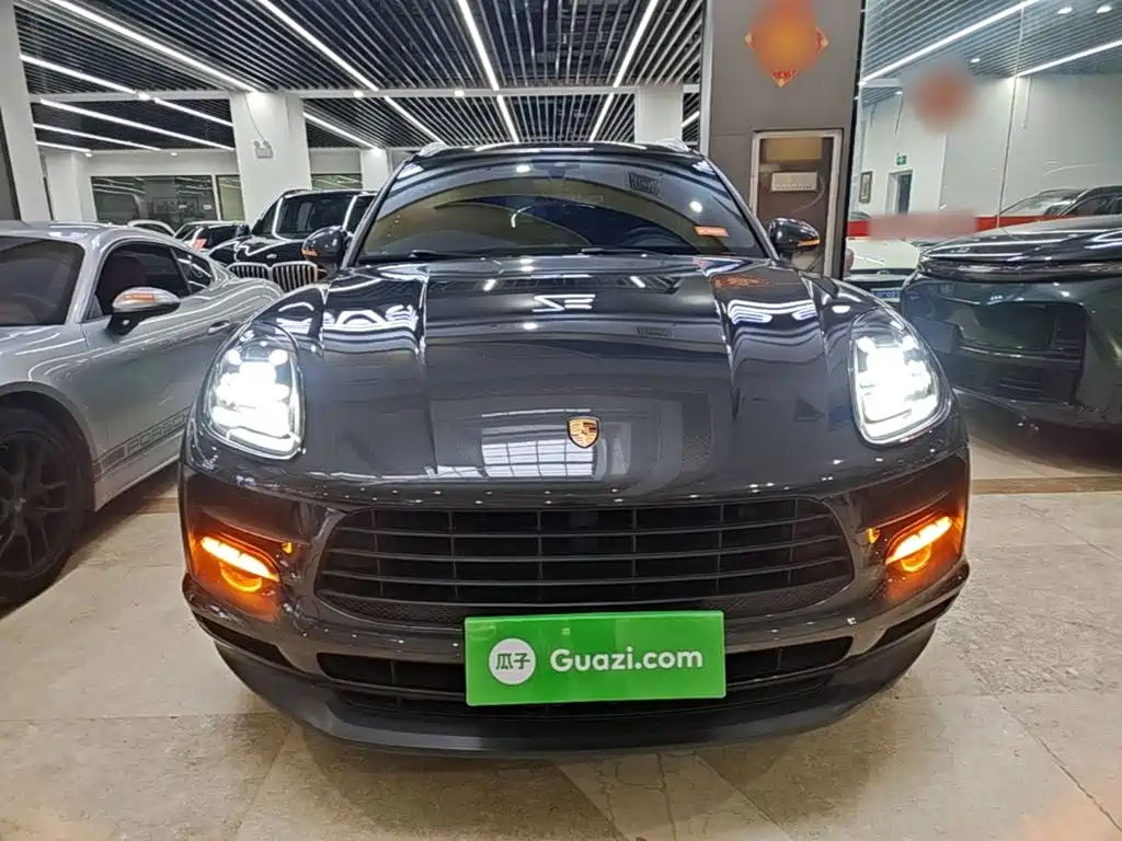 Porsche Macan — миниатюра 3