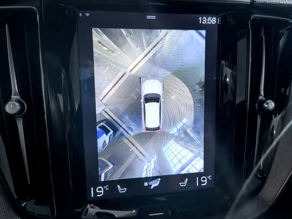 Volvo XC60 — миниатюра 15
