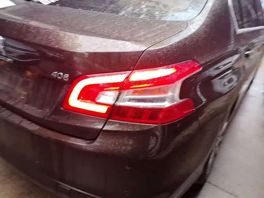 Peugeot 408 — миниатюра 8