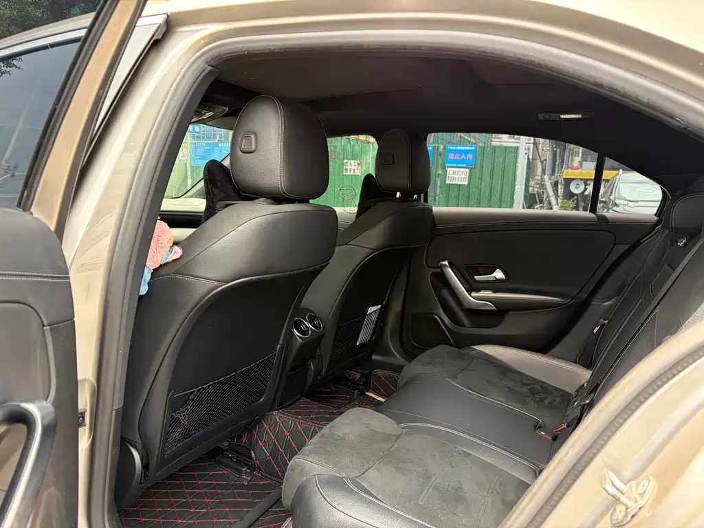 Mercedes-Benz A-Class — миниатюра 6
