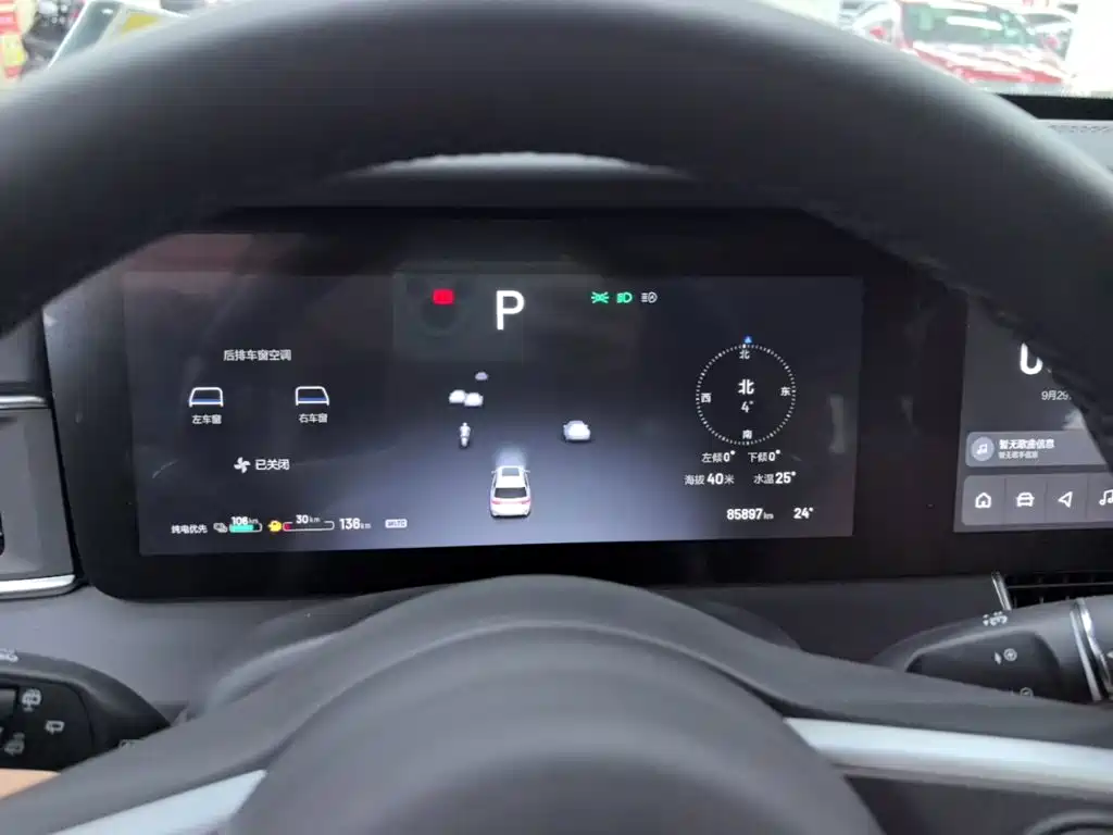 Li Auto Li ONE — миниатюра 12