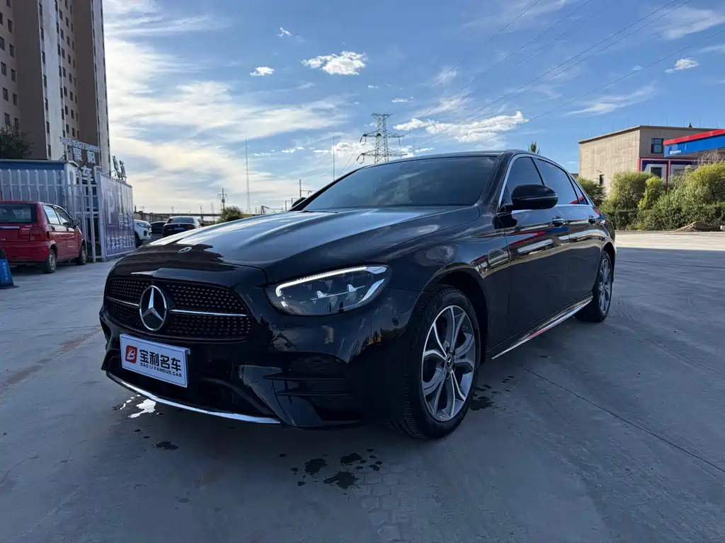 Mercedes-Benz E-Class — миниатюра 2