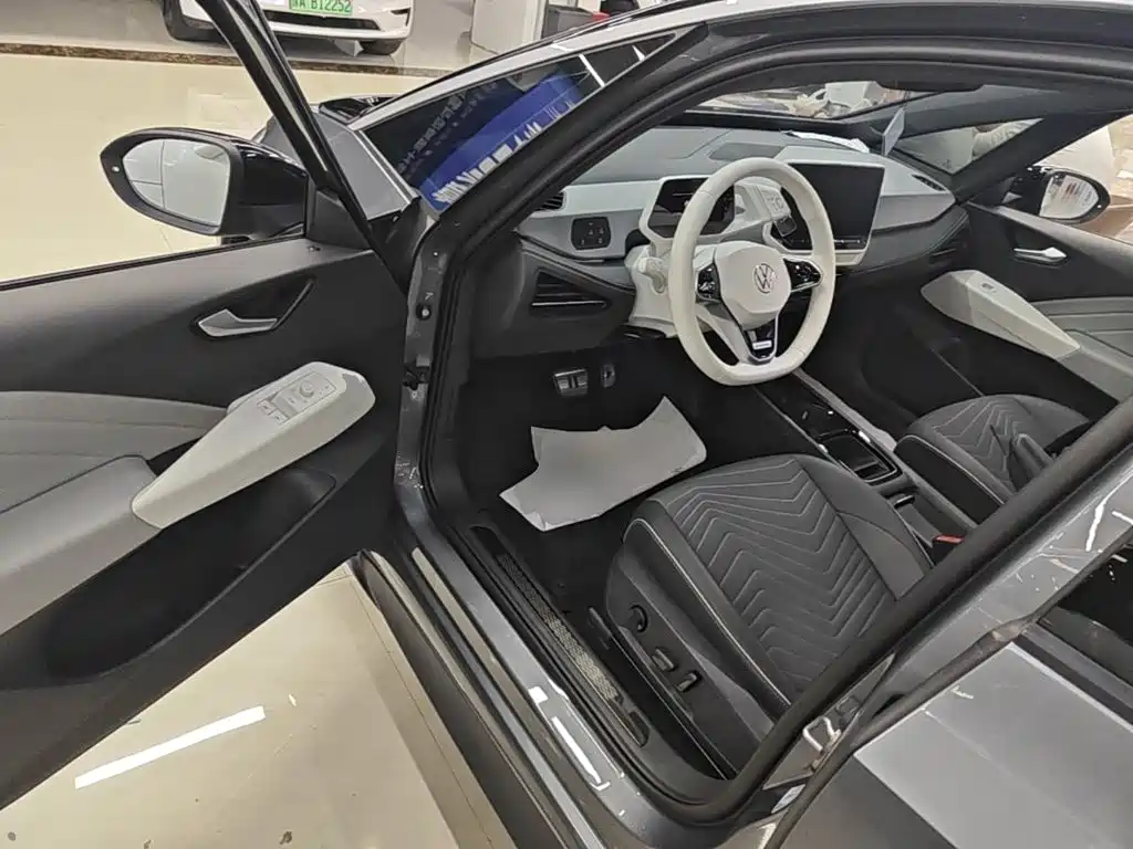 Volkswagen ID.3 — миниатюра 16