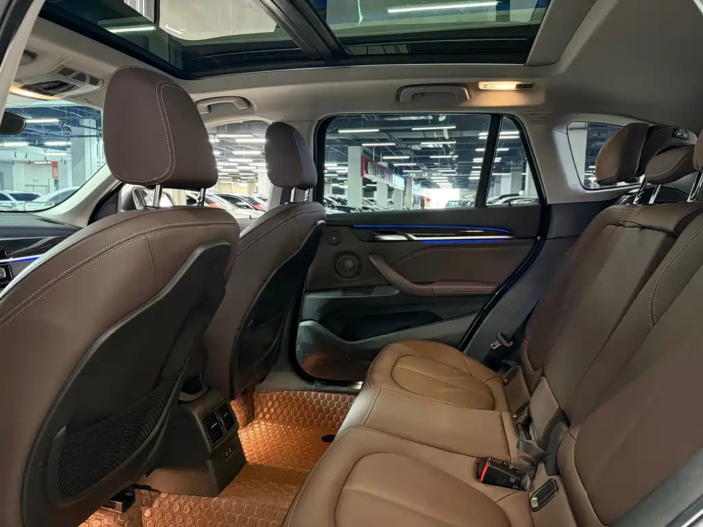 BMW X1 — миниатюра 6