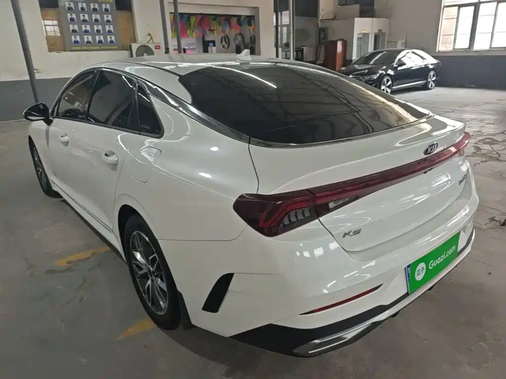 Kia K5 — миниатюра 5