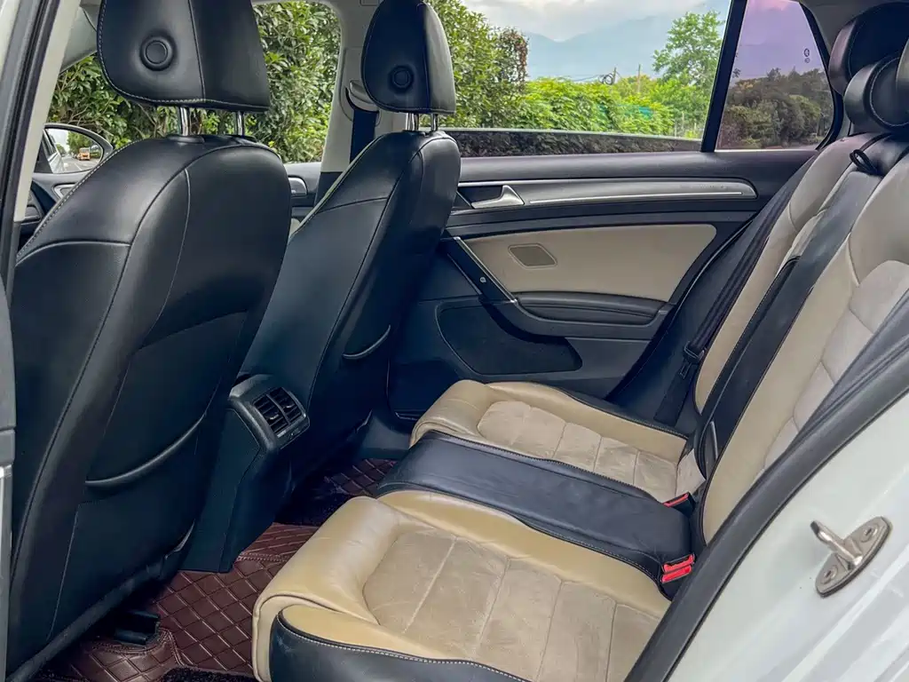 Volkswagen Golf — миниатюра 11