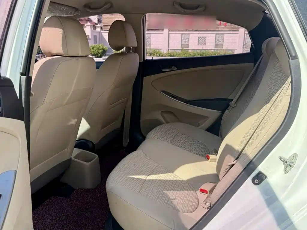 Hyundai Verna — миниатюра 17
