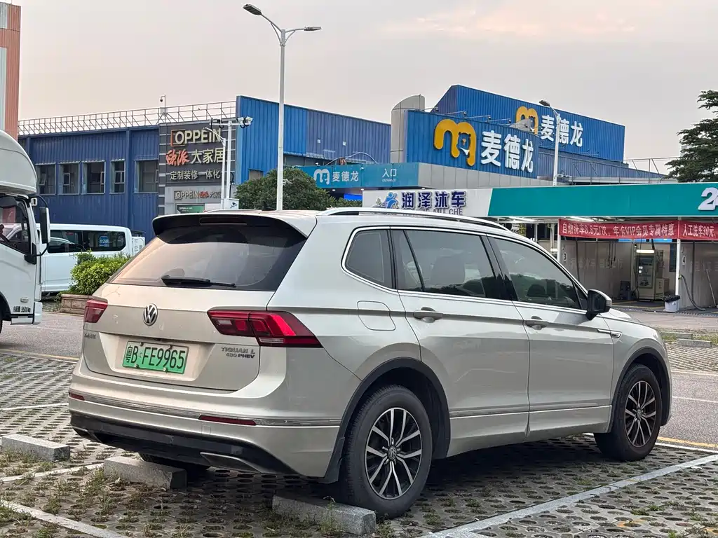 Volkswagen Tiguan L PHEV — миниатюра 5