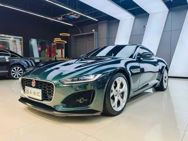 Jaguar F-TYPE 2021 P 300 — фото 1