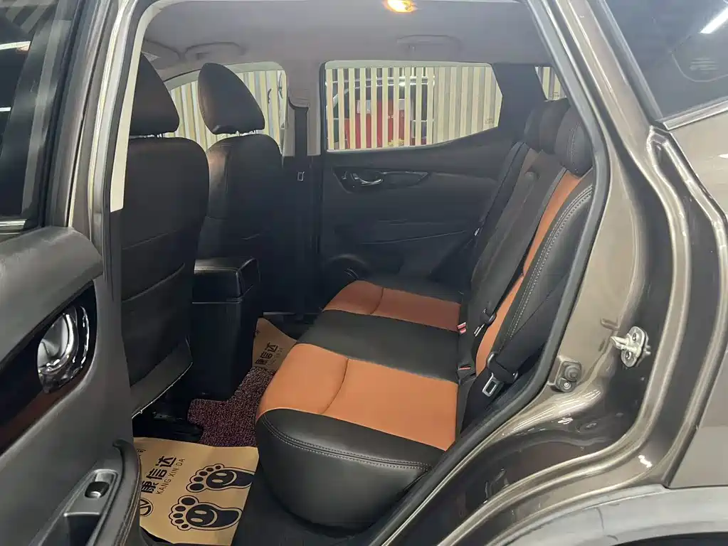Nissan Qashqai — миниатюра 6