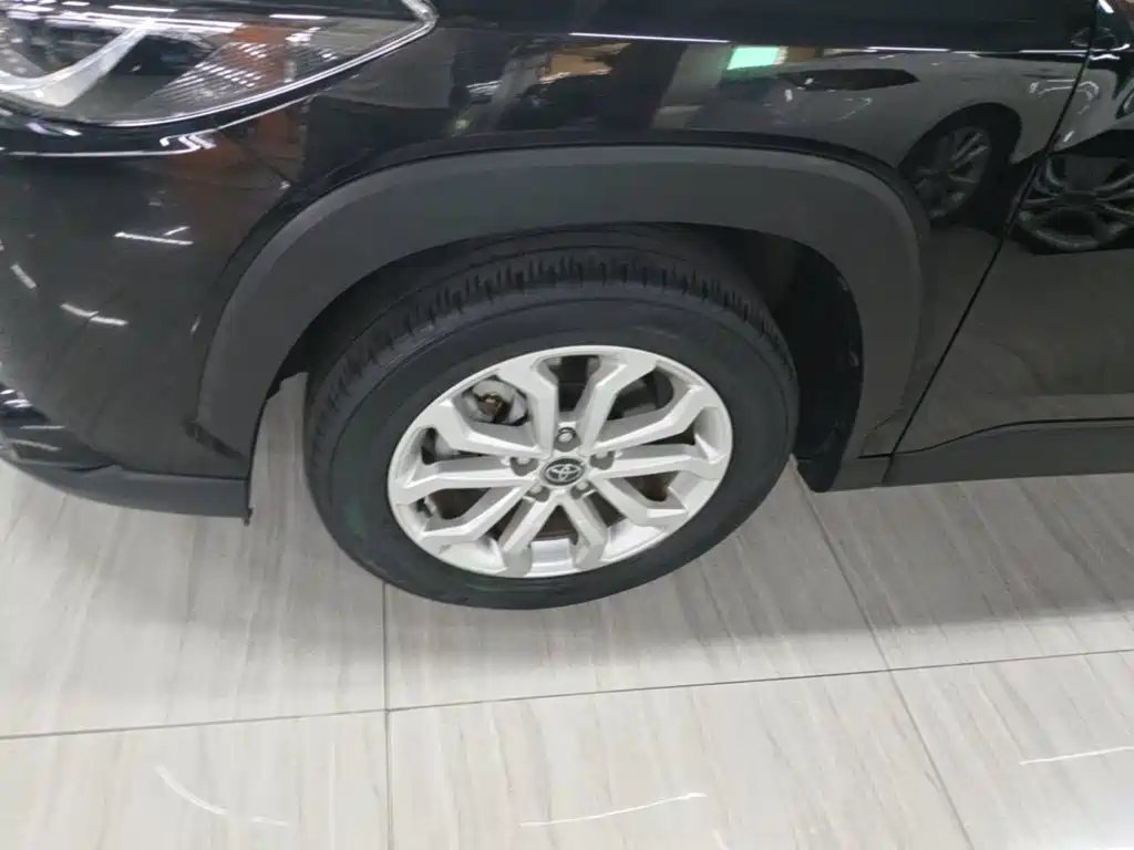 Toyota Frontlander — миниатюра 23