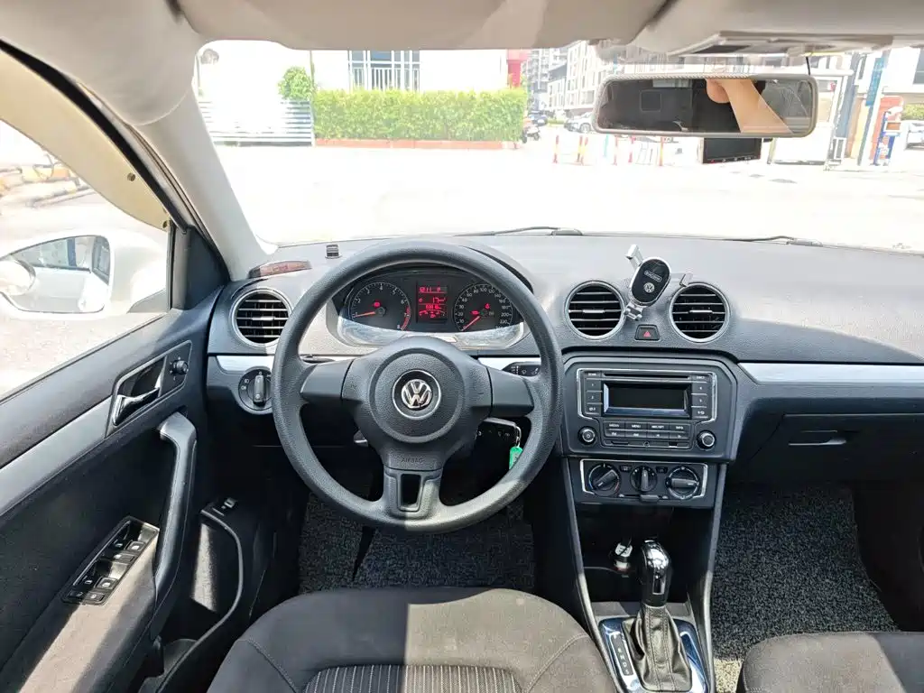 Volkswagen Jetta — миниатюра 18