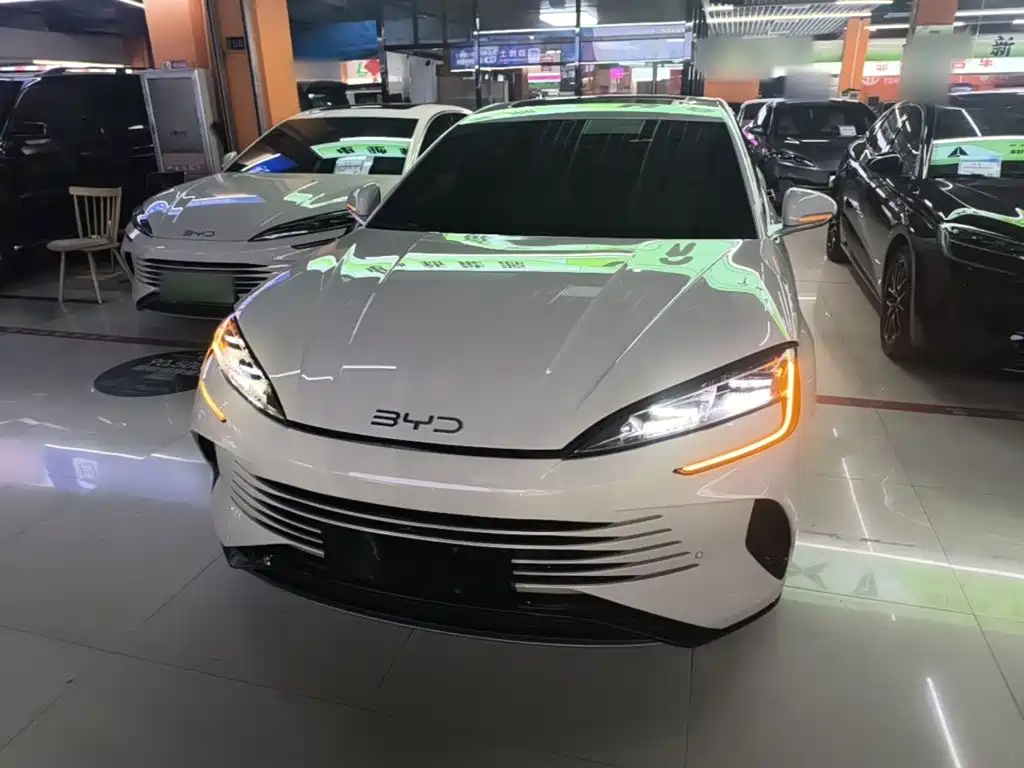 BYD Seal — миниатюра 3