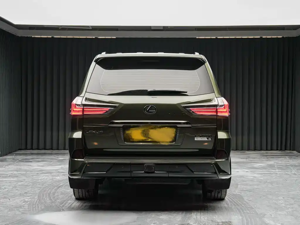 Lexus LX — миниатюра 5