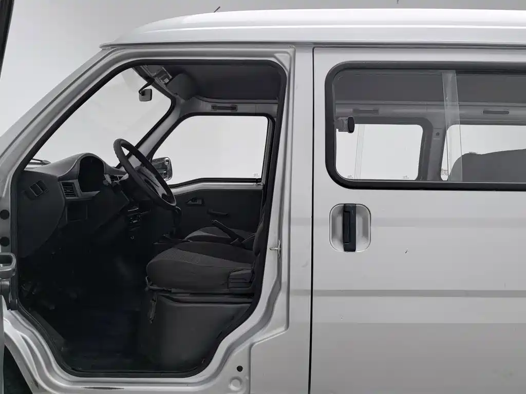 Wuling Zhiguang — миниатюра 10