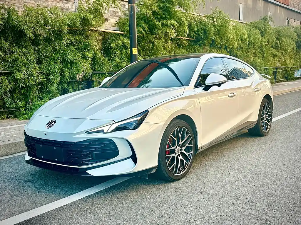 MG MG7