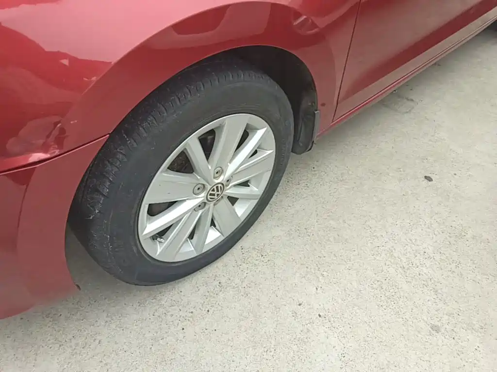 Volkswagen Jetta — миниатюра 23