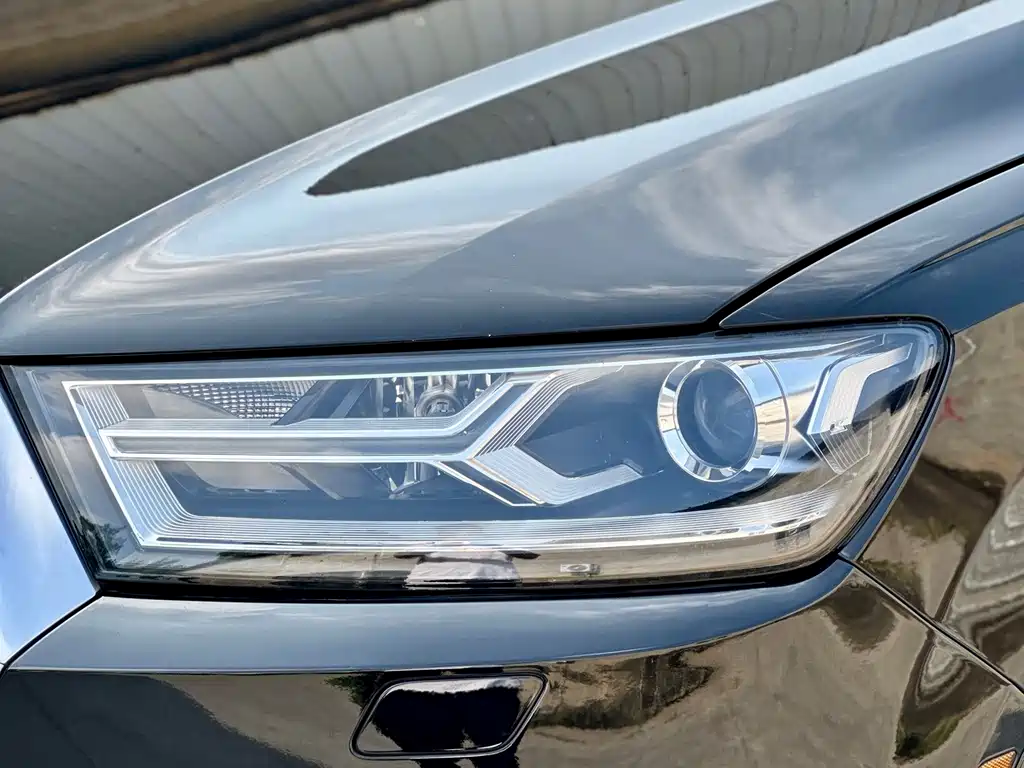 Audi Q7 — миниатюра 17