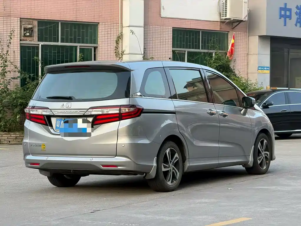 Honda Odyssey — миниатюра 9