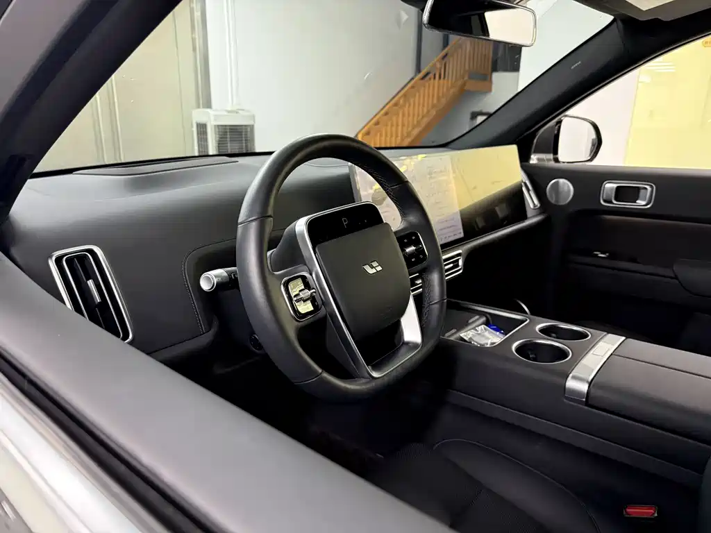 Li Auto Li L7 — миниатюра 10