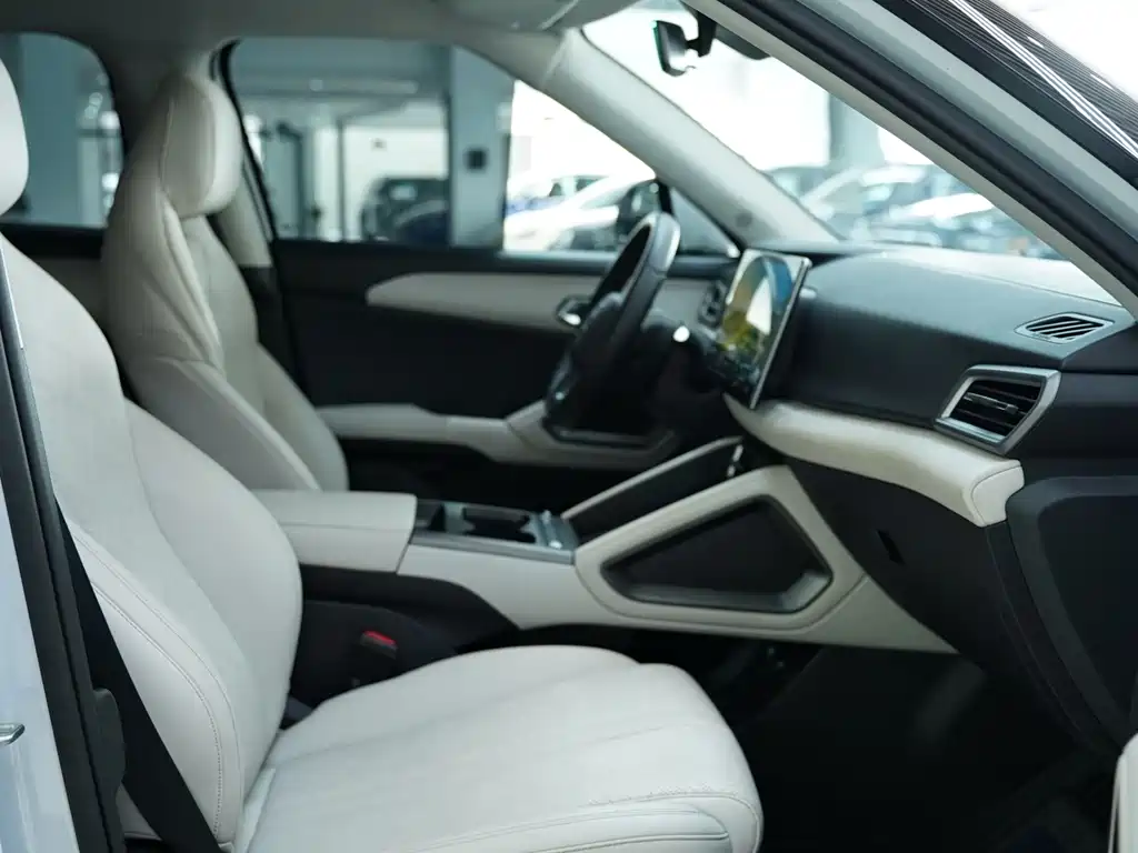 BYD Yuan UP — миниатюра 10
