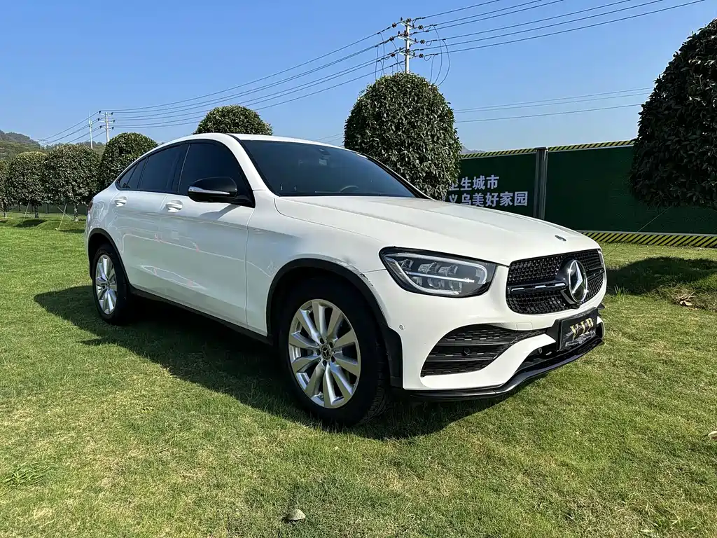 Mercedes-Benz GLC 2020 GLC 260 4MATIC SUV
