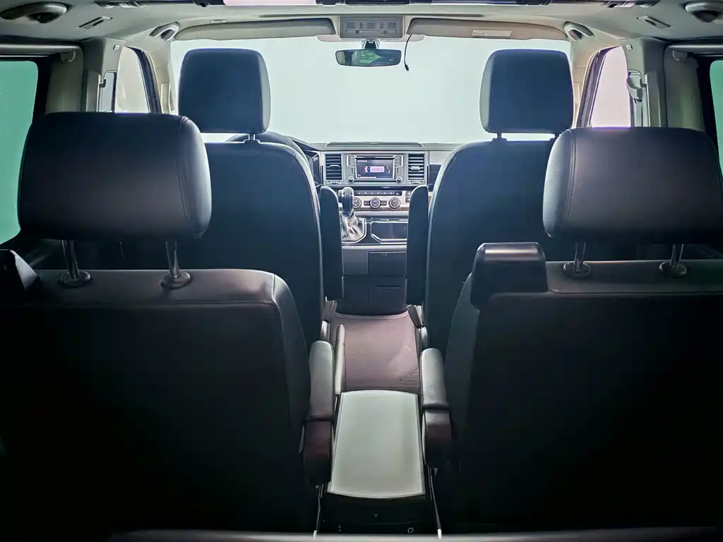 Volkswagen Multivan — миниатюра 14