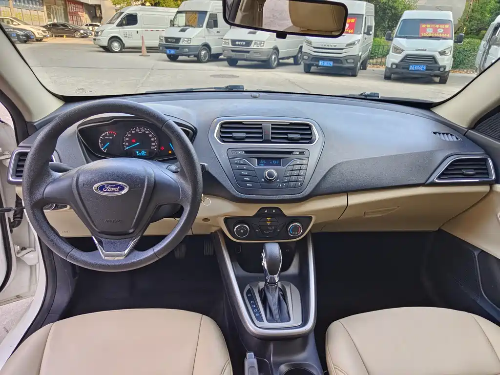 Ford Escort — миниатюра 10