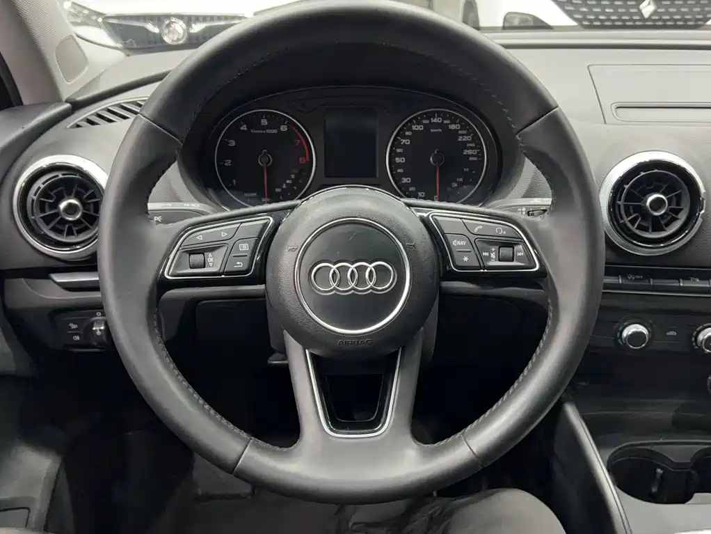 Audi A3 2017 Limousine 35 TFSI Fashion