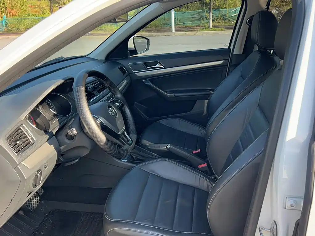 Volkswagen Lavida — миниатюра 6
