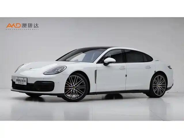 PORSCHE PANAMERA 2023