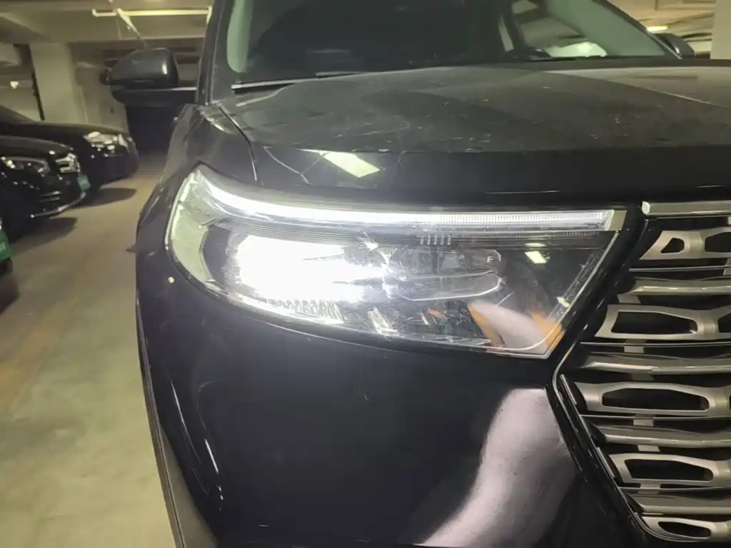 Ford Explorer — миниатюра 8