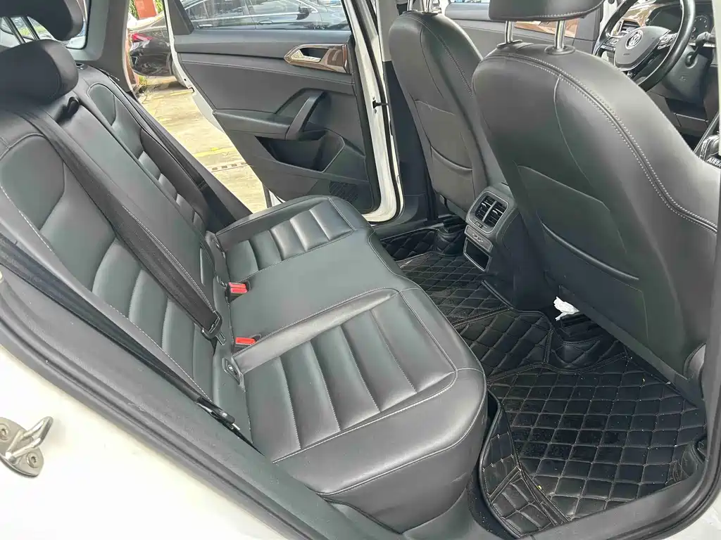 Volkswagen Tharu — миниатюра 16