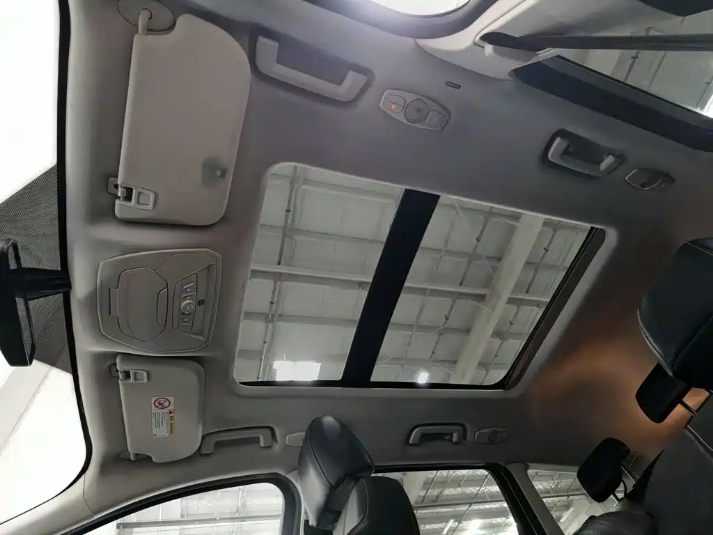 Ford Kuga — миниатюра 14